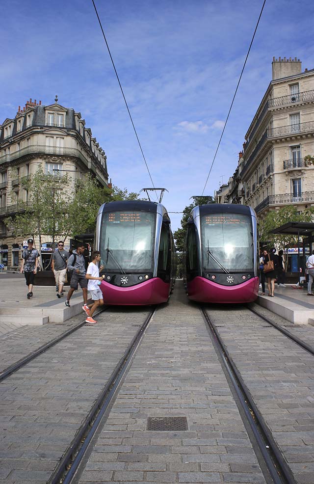 Metro - Uitstaphalte Darcy