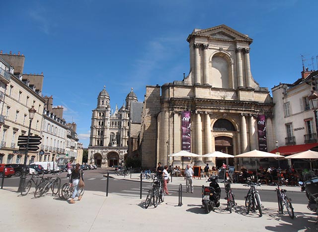 Musée Rude en Saint Michael Church - Place Saint-Michel