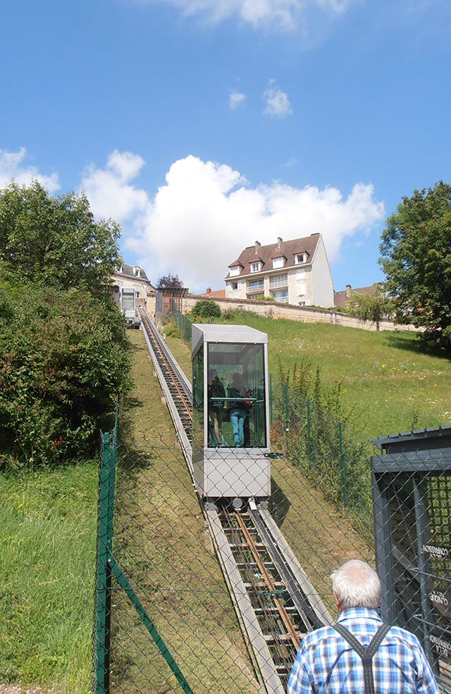  Lift vanaf Allée des Marronniers